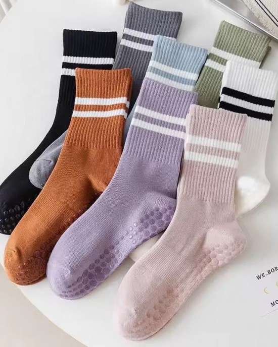 OEM Women's High Quality Customizable Logo Grip Socks Low MOQ Wholesale Pilates and Yoga Cotton and Nylon OEM Women's High Quality Customizable Logo Grip Socks Low MOQ Wholesale Pilates and Yoga Cotton and Nylon