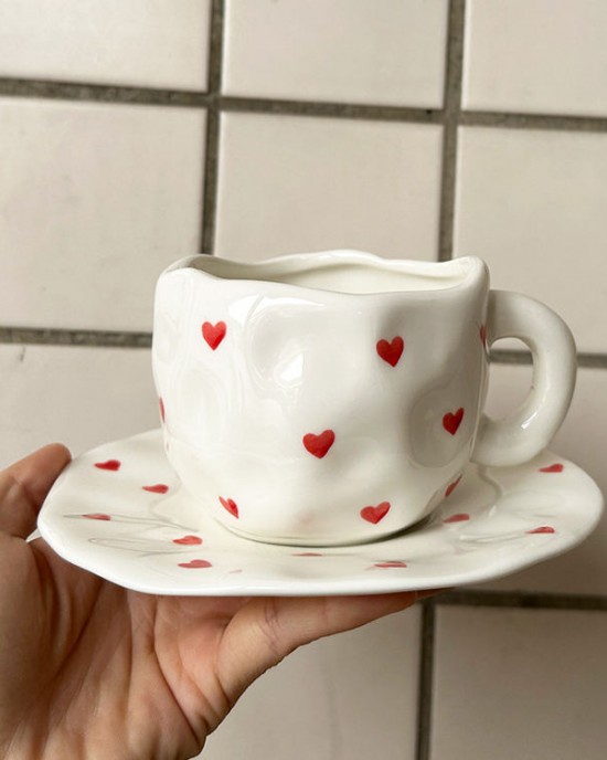 Creative heart shaped mug hand Coffee Cups Porcelain Cups Saucer Latte Afternoon Tea Cup Ceramic Mug Creative heart shaped mug hand Coffee Cups Porcelain Cups Saucer Latte Afternoon Tea Cup Ceramic Mug